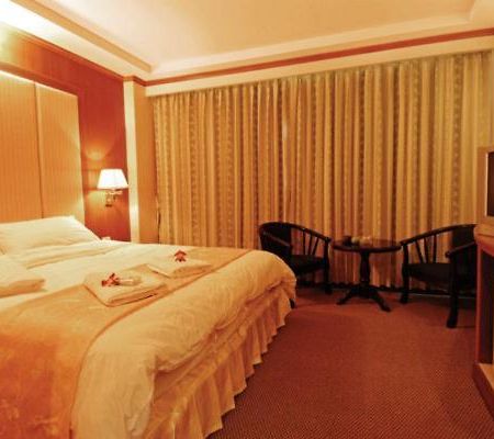 Western Grand Hotel Ratchaburi エクステリア 写真