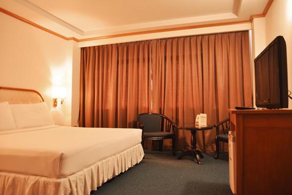 Western Grand Hotel Ratchaburi エクステリア 写真